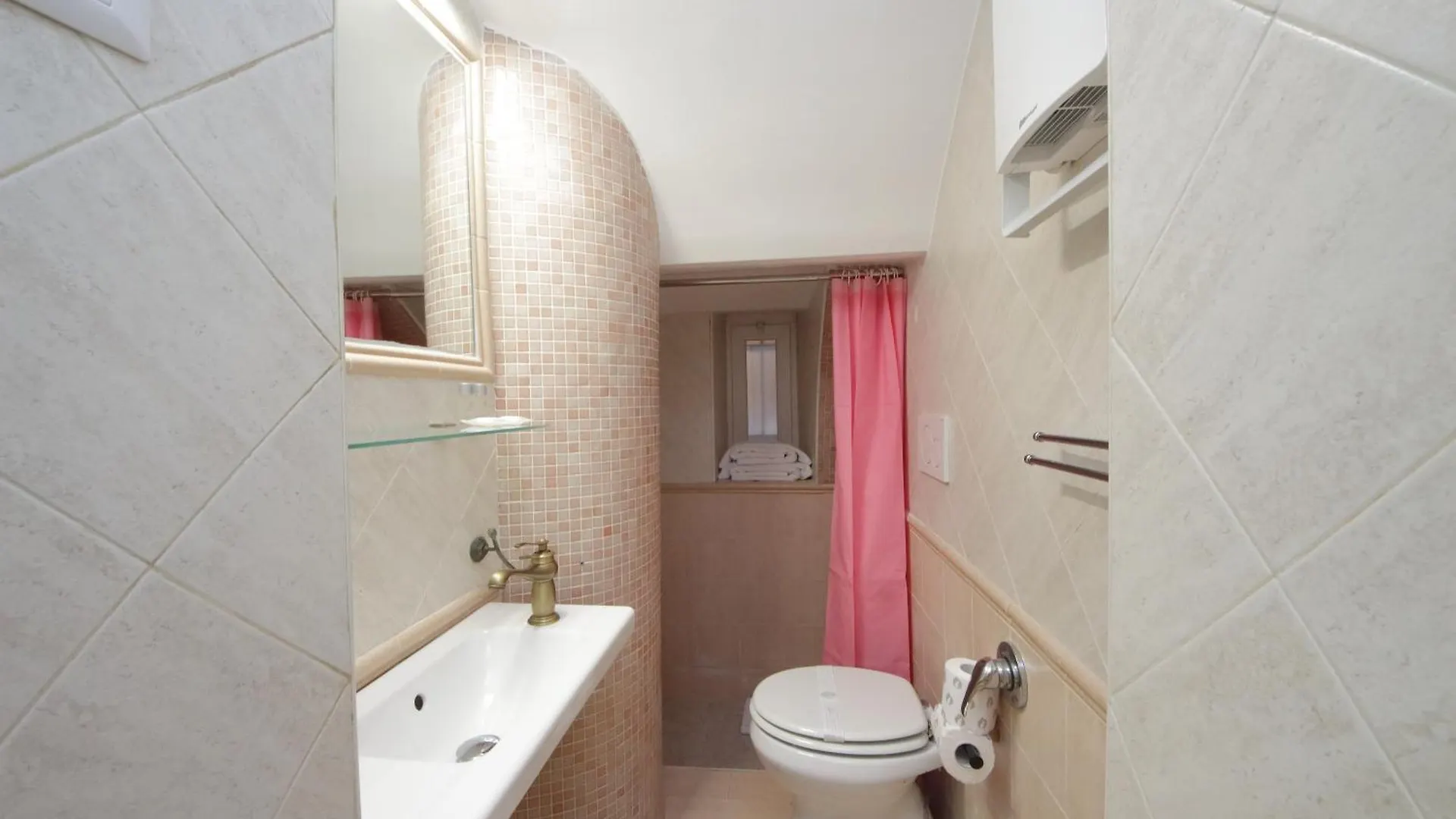 Ych-Lovely Apartment Near Termini Station Rome